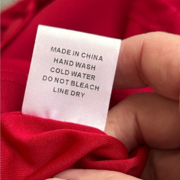 NEW Red Off-Shoulder Minidress by Essue size Medium - Picture 16 of 16